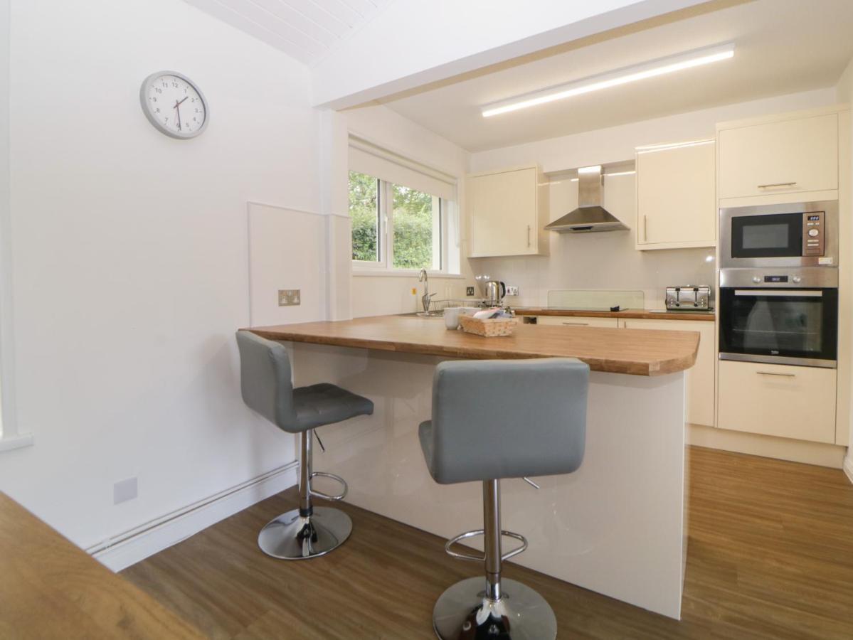 Harcombe House Bungalow 9 Newton Abbot Buitenkant foto
