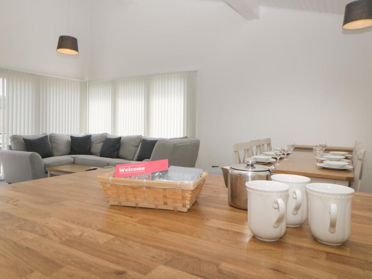 Harcombe House Bungalow 9 Newton Abbot Buitenkant foto